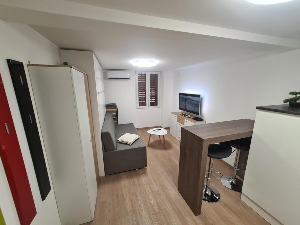 شقة إيزولا  في Apartma Sasko المظهر الخارجي الصورة